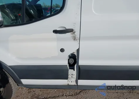 2018 Ford Transit-250 z USA, uszkodzony, nr VIN 1FTYR1CMXJKA69782